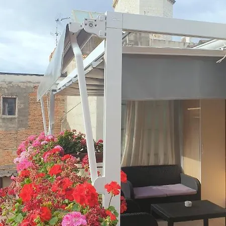Casa Mika בית הארחה *