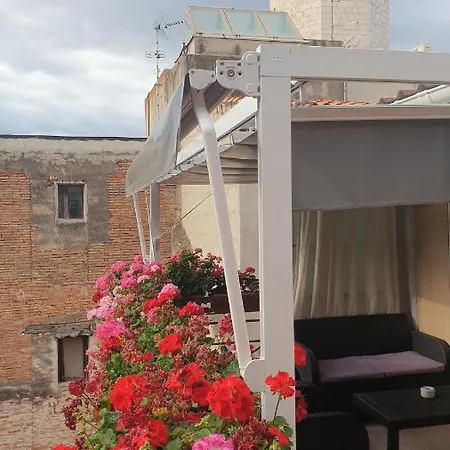 Casa Mika * بينيكارلو